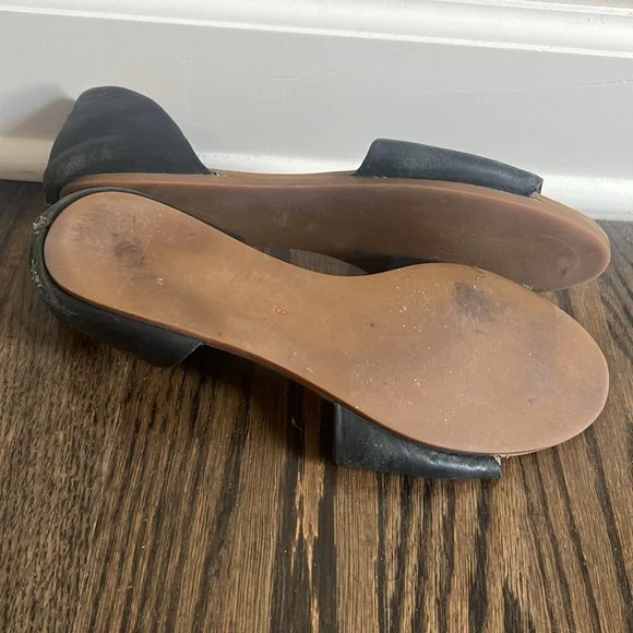 Madewell | (8) Thea D'Orsay Open Toe Flat Sandals Black Leather - Picture 6 of 8